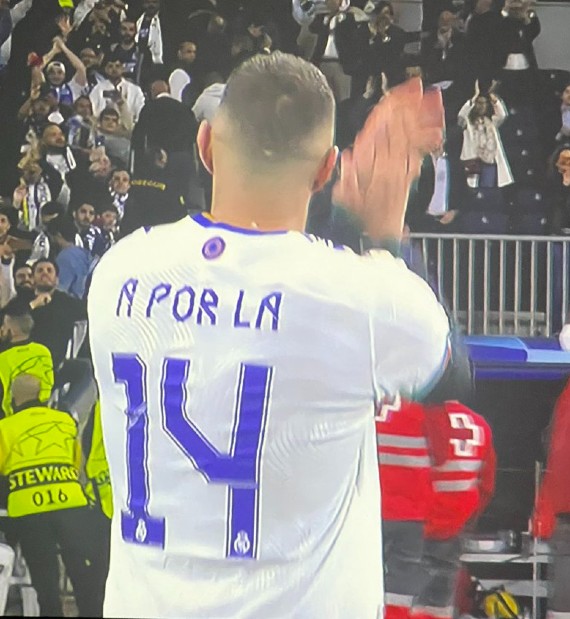 A Por La 14 Real Madrid Back of Shirt 2022