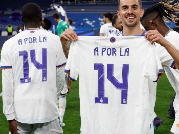 Real Madrid Special Shirt with Message in Spanish