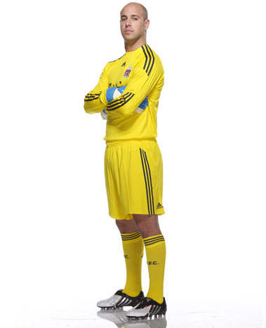 new Liverpool Goalkeeper Kit 2009-10 season