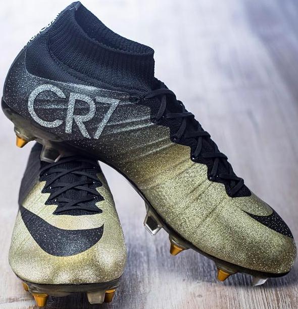 CR7 Gold Boots 2015