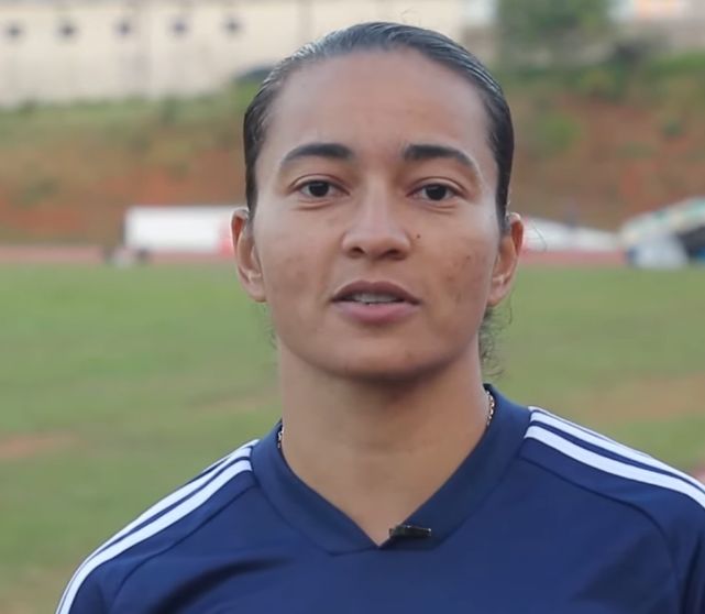 Edina Alves referee